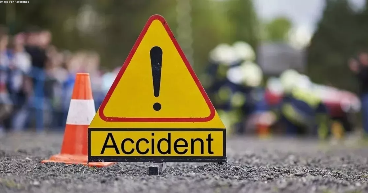 Maharashtra: 16 people injured after bus meets with accident in Pune